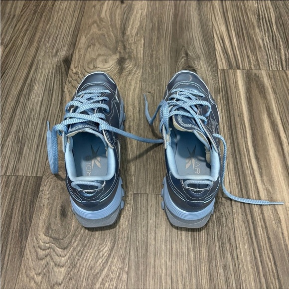 Cardi B x Reebok Metallic Design Classic Leather Sneakers - Picture 4 of 6